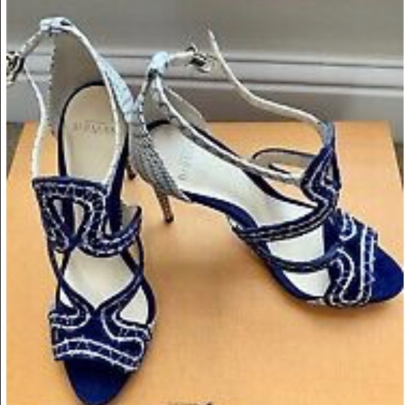 Alexandre Birman sandal fits 8.5/38.5 comfortably - Picture 4 of 5